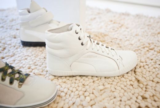 Высокие белые кроссовки Alexander McQueen PUMA модели Street Climb
