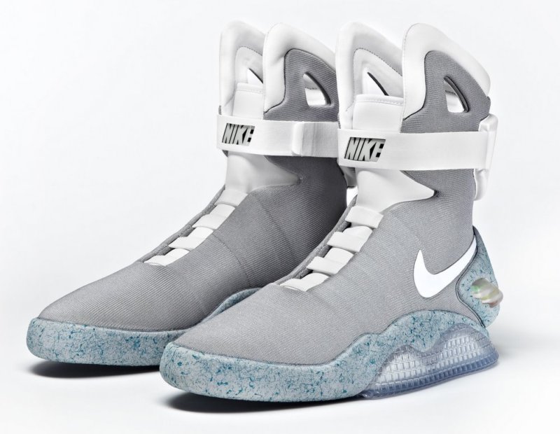  Nike Mag 2011,         