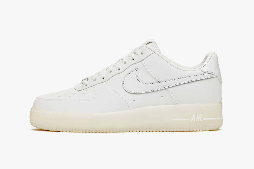   Nike Air Force 1 XXX Pearl   