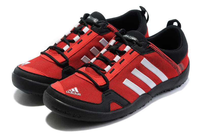 Кроссовки adidas Daroga Two 11 CC красные