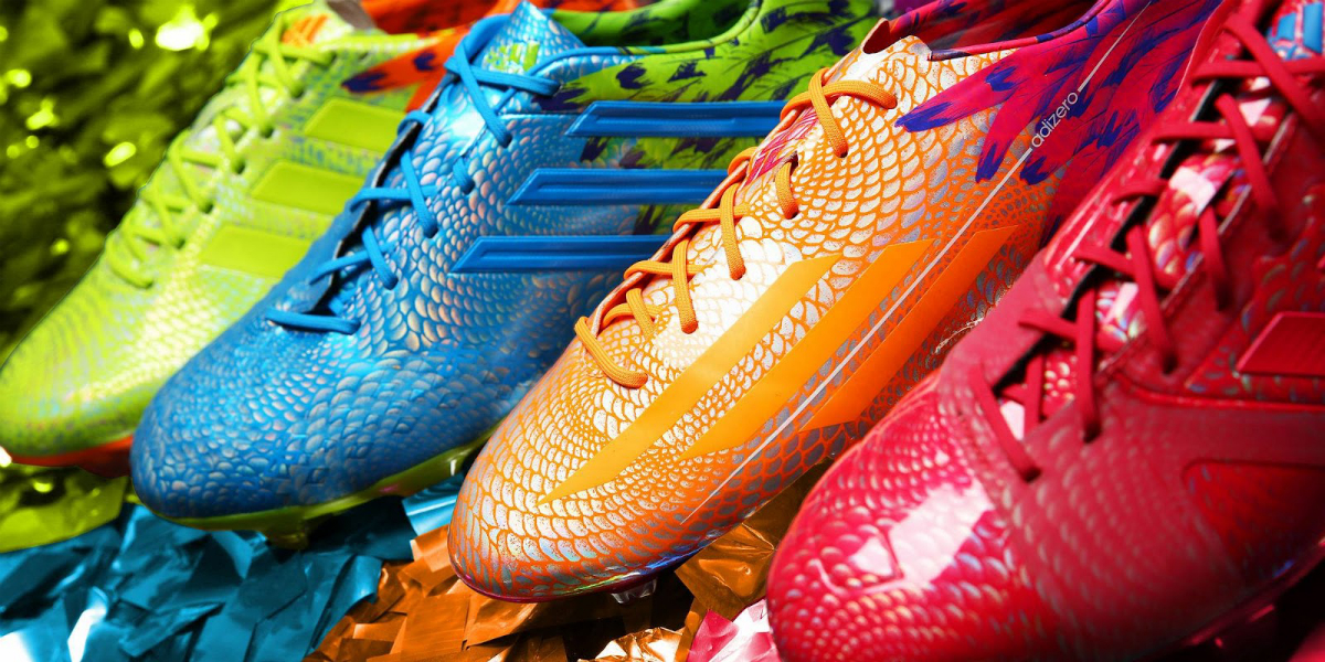 Футбольные бутсы adidas из красочной коллекции Carnaval Pack